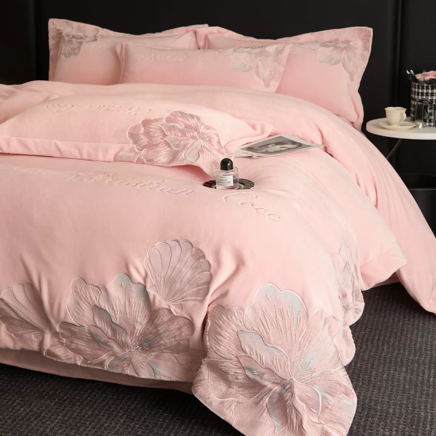 轻奢刺绣牛奶绒床上四件套高级感双面加厚床单被套冬季床笠款床品