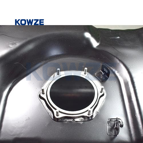 Spot [Car Fuel Tank Mn120096 1700A590 Is Suitable for Mitsubishi L200 Kb4T Kl1T Kk1T