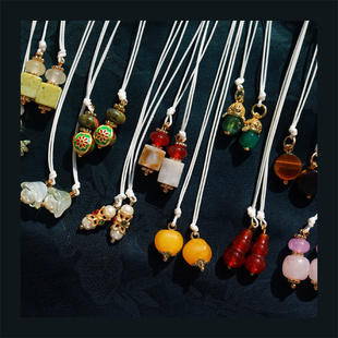 True my new Chinese bookmark natural stone texture pendant took the default sewing and sewed on the clothing/bin skin to send it out