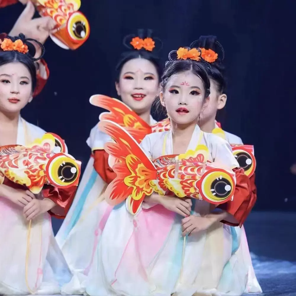 正月十五夜舞蹈道具中国风古典舞女童襦裙汉俏元夕儿童汉服演出服