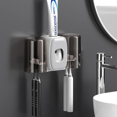 穴を開けない恋人の歯ブラシホルダー壁掛けトイレ収納自動歯磨き粉器創意歯ブラシホルダー卸売り