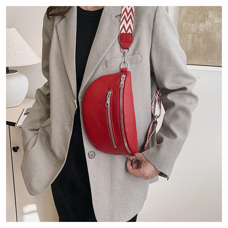 Women's Streetwear Solid Color Pu Leather Waist Bags display picture 13