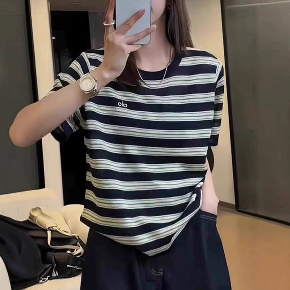 Универсальная футболка с круглым вырезом в сине-белую контрастную полоску, новинка лета 2025 года, модный топ с короткими рукавами и внутренней частью для супер похудения