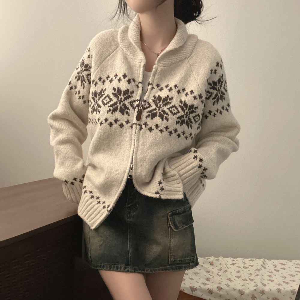 420g Weight Long Sleeve Sleeve Length Zipper Placket Type Regular Sleeve Sleeve Type 80% (inclusive)-90% (Exclusive), Polyester, Polyester Fabric Type Ordinary Model (50cm <Length ≤ 65cm) Top Length Cardigan, Sweater Tops Type Shirt Collar Neckline Loose Fit Type Solid Color Pattern Women's Gender Temperament Commuter, Urban Style Style New Chic Autumn Winter Loose Long Sleeve Knitted Sweater Women's Fashion Contrast Color Tassel Design Versatile Outerwear 无