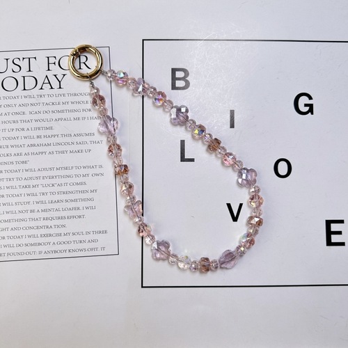 Handmade Minimalist Girly Style Fresh and Clear Pink Crystal Beaded Bag Charm Keychain Phone Chain Universal