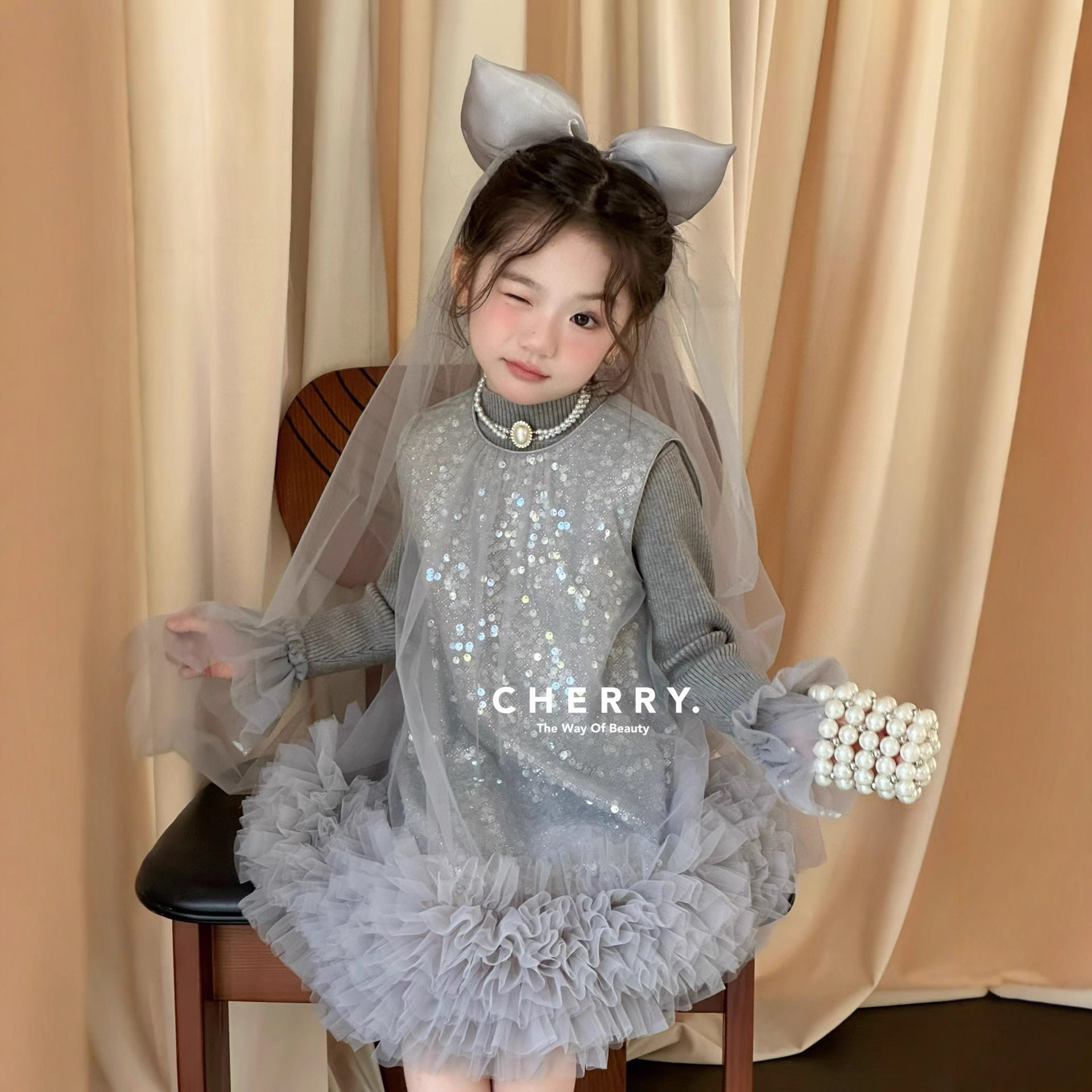 女童秋冬新款连衣裙儿童礼服裙亮片背心公主裙tutu裙加绒送头纱