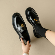 ���ٿۺ�ט���ЬŮ�＾�¿����СƤЬ4cm�ָ�ţƤ��چ�Ь�A�^