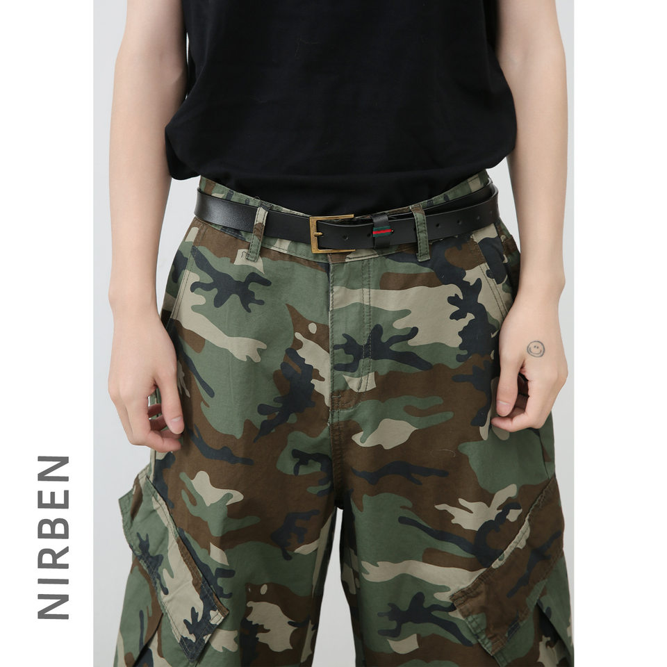 Quần short denim rằn ri nhiều túi ống rộng ống đứng — Rằn ri