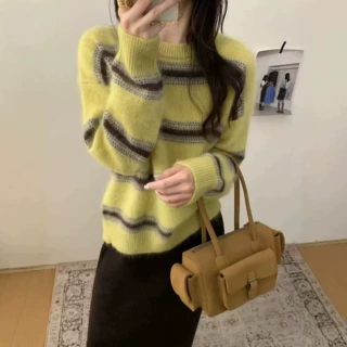 桐乡市濮院/2026秋冬新款韩版宽松慵懒风圆领全毛拉绒女加厚针织