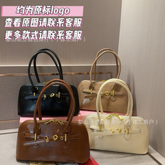 25 新しいレトロ miu シェルバッグポータブルボウリングバッグ大容量通勤ショルダークロスボディ半円形レディースバッグ
