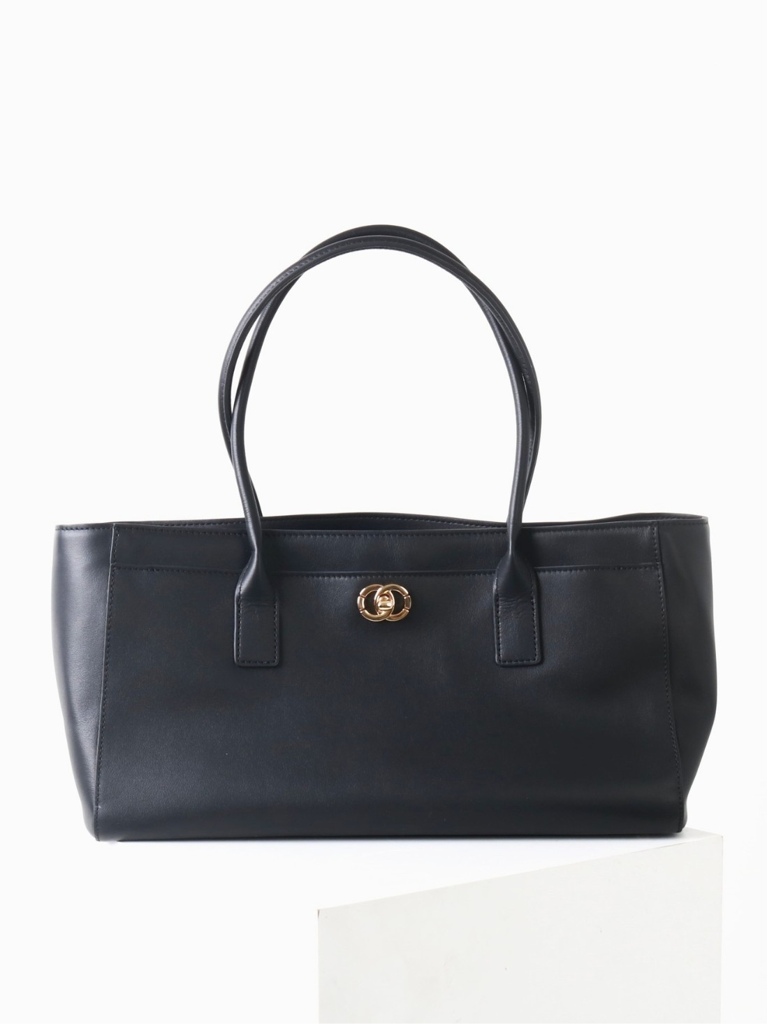 2026 New Vintage Cerf Briefcase in Lychee Pattern Cowhide, Second-Hand Handbag, Shoulder Bag, Underarm Bag, Commuting Bag