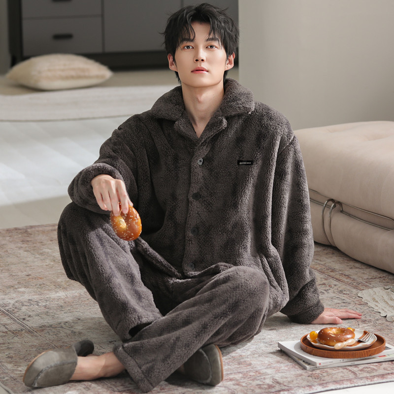 Warm Coral Velvet Pajamas for Men in Autumn and Winter, Thickened Long-Sleeved Winter Casual Home Wear Suits for Teenagers That Can Be Worn Outside