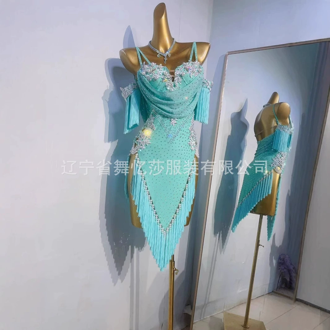 Платье для латиноамериканских танцев с бахромой из стразов, новая модель, тренировочная одежда для взрослых женщин, профессиональная одежда для выступлений и соревнований, индивидуальный пошив платьев с цветочным узором