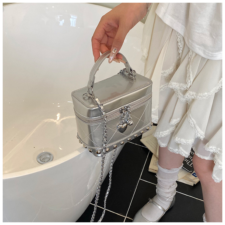 Korean style fashionable handbag for women 2025 summer new style small square bag, simple embroidered thread chain single-shoulder crossbody bag undefined