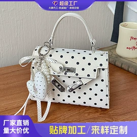 女士斜挎包;女士单肩包;女士双肩包