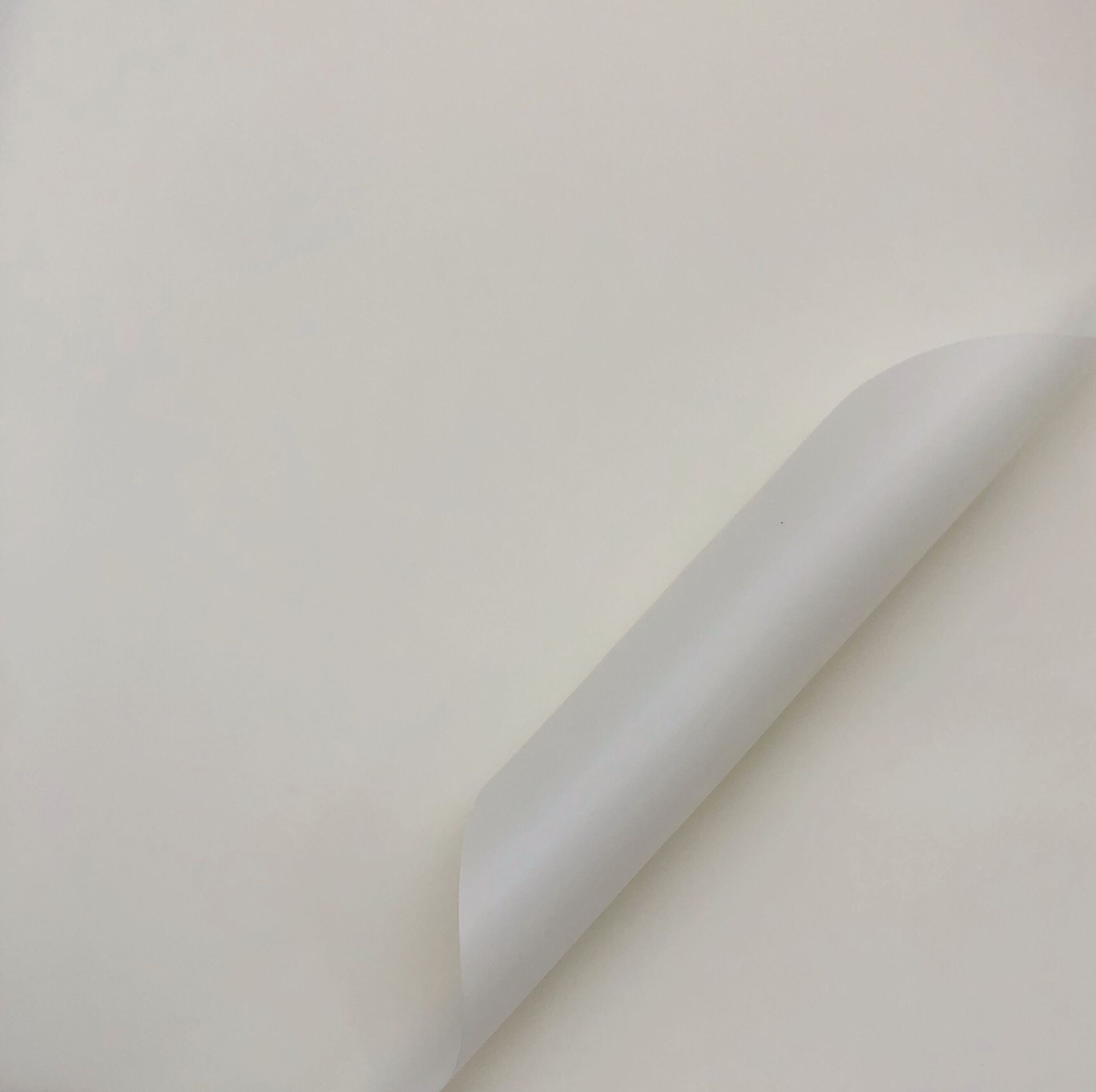 Papel liso coreano mate Papel de embalaje de ramo de color sólido coreano Papel de embalaje de flores impermeable de alta calidad Materiales de floristería