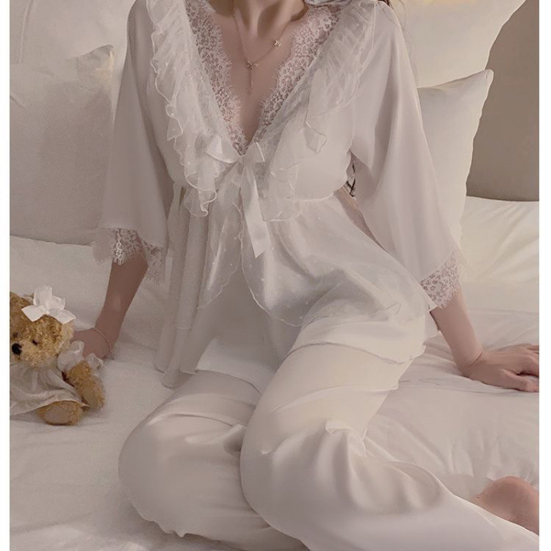 新型は胸パッドのない女性の洋気高級住宅服の他のレースを着ることができます。|undefined