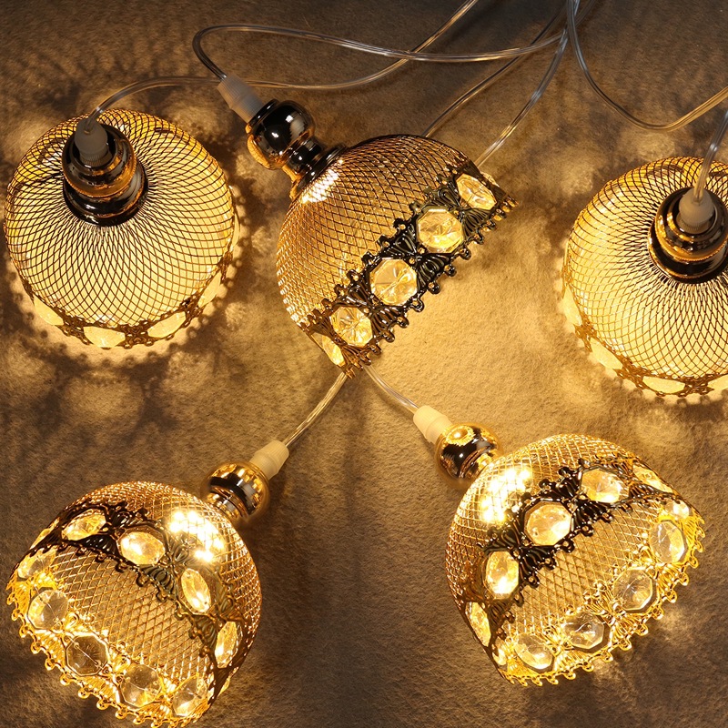 Suministro directo de fábrica de accesorios para bodas, nuevo techo de boda, decoración de accesorios, candelabros de alta iluminación de estrellas de la suerte creativa