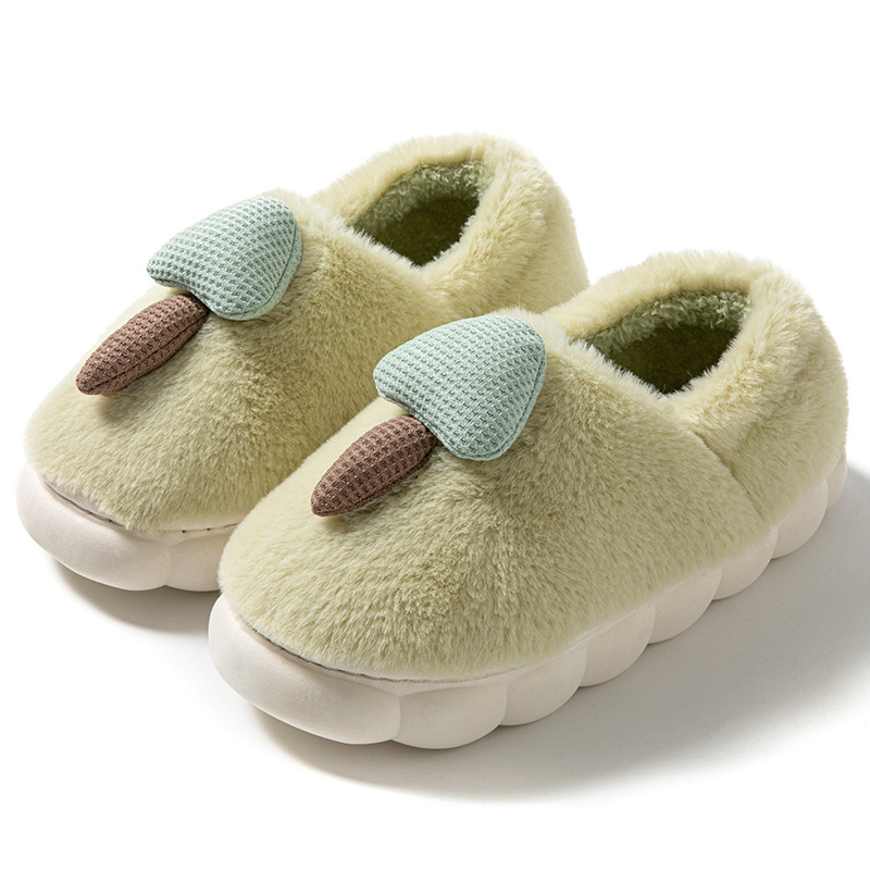 2025 otoño y invierno nuevas zapatillas de algodón dibujos animados lindos de cachemira calentamiento de fondo grueso antideslizante zapatos de algodón domésticos para mujeres
