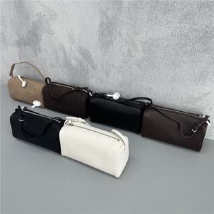 С���߼���90s�P�����PͲ��СţƤ���^��Ů������r�Іμ�Ҹ�°�