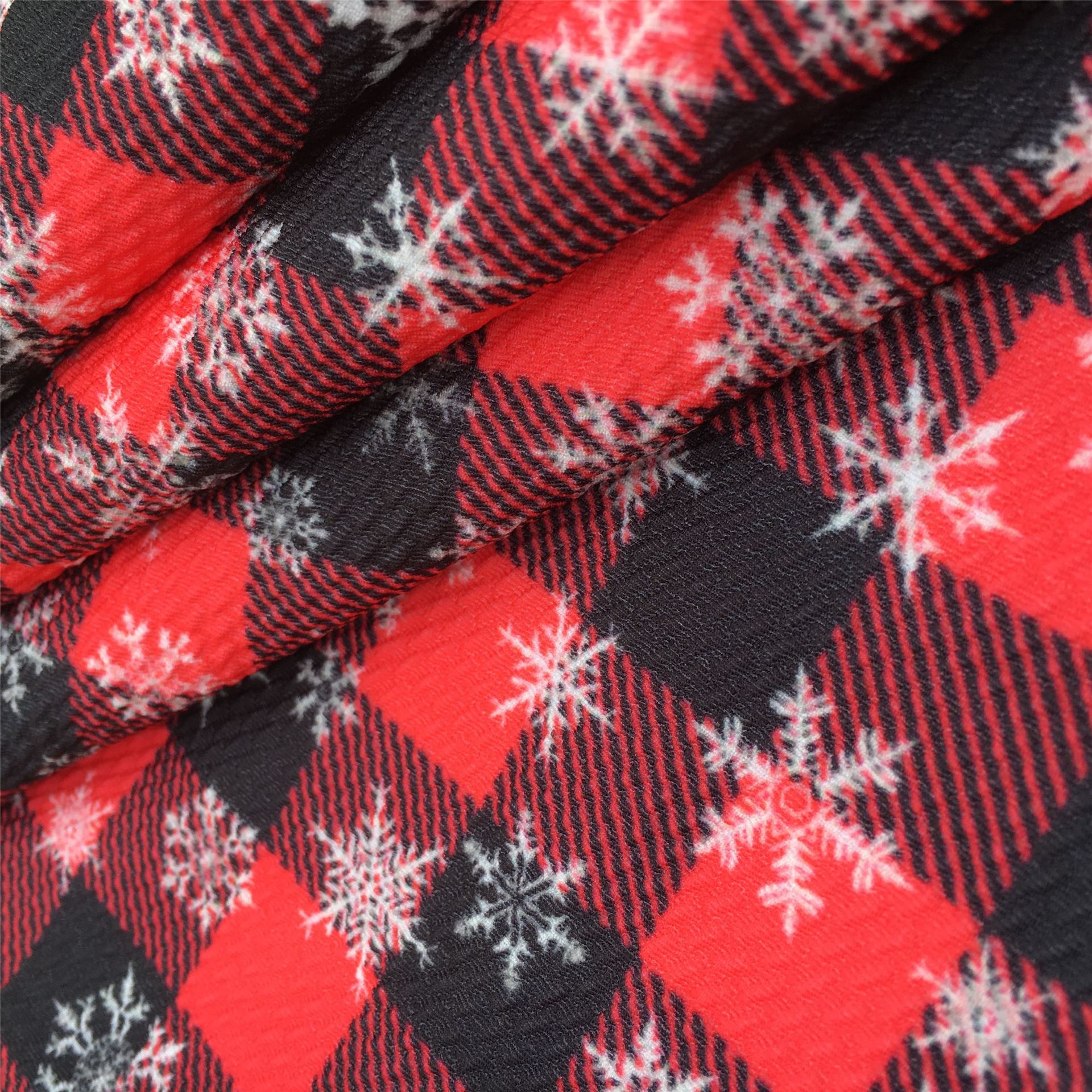 クリスマス雪花模様の薄いポリエステル綿や四面弾ニット生地のプリント生地手作りdiyシャツスカート服装生地