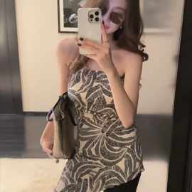 新款辣妹风大花型十三行女装皱布肌理感印花面料