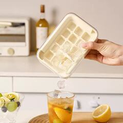 蓋付き食品グレードのアイスボックス、家庭用大容量アイスキューブ型シリコーン自家製新しいプレスアイスキューブ型ボックス