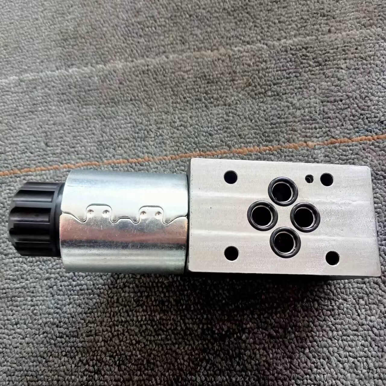 美国PARKER	伺服阀D3FPE50YB9HB7047P80全新原装正品现货