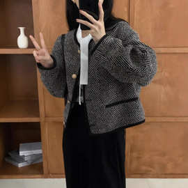 小众法式复古小香风外套女春秋2025新款条纹短款夹克开衫上衣