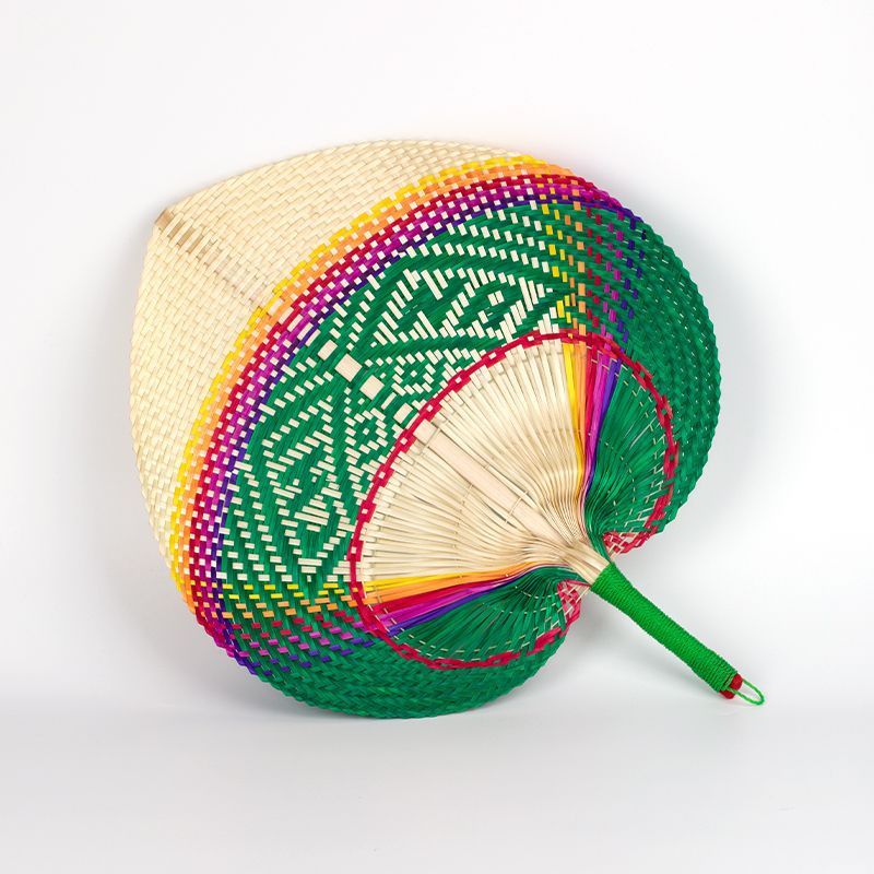 Abanico de bambú verde y blanco