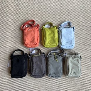 Lujia 2L Backpack Water Bottle Bag Small Crossbody Shoulder Bag Men and Women Yoga Outdoor Fitness Leisure