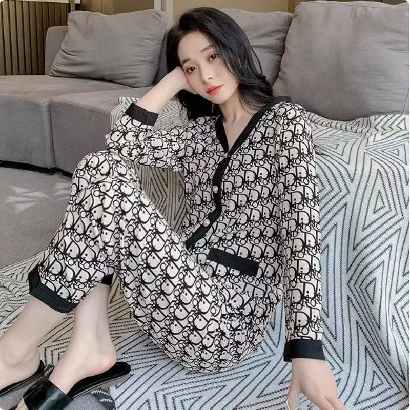 Pajamas for Women Summer Ice Silk Long-Sleeved 2025 New Spring & Fall Internet Celebrity Thin High-End Accessible Luxury Home Wear Set