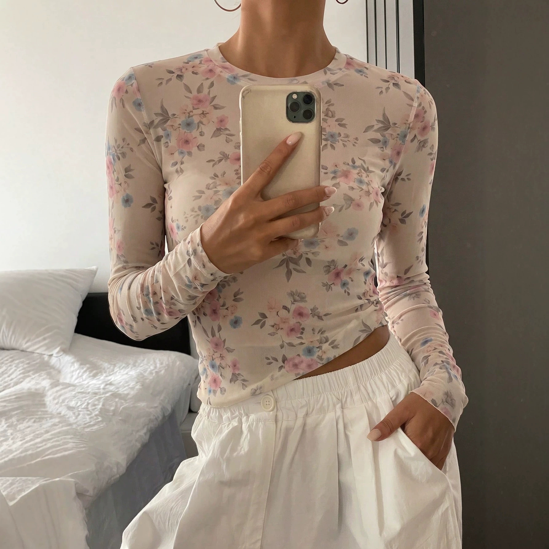 Comercio exterior 2026 otoño nuevo estilo de moda europea y americana de mujer cuello redondo impresión delgada ombligo malla larga camisa de manga larga mujer image 7