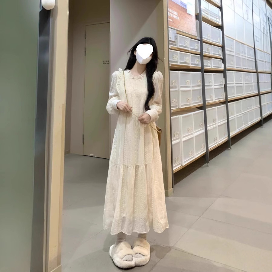 大码韩系蕾丝温柔风连衣裙女秋冬胖mm200斤显瘦高腰甜美遮肉长裙