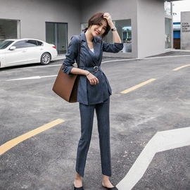 连衣裙;时尚休闲套装;女式衬衫