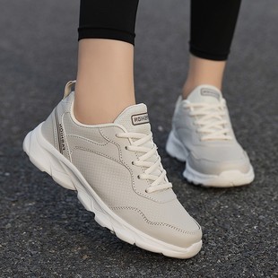 Rainy Day Sports Shoes Leather Waterproof Lightweight Soft Bottom Casual Women's Shoes Black Running Shoes Spring and Autumn Travel Shoes