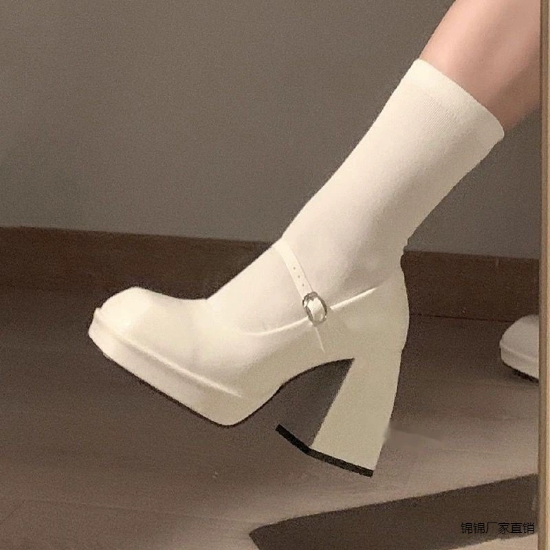 Белая Мэри Джейн толстые каблуки женские летние пуговицы