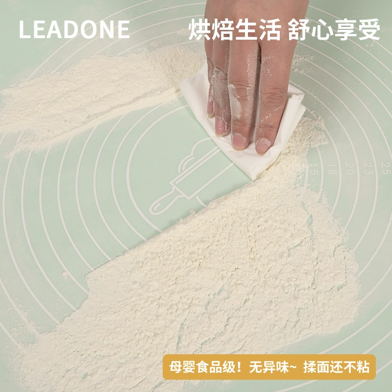 Kneading mat, non-slip food silicone, big light panel