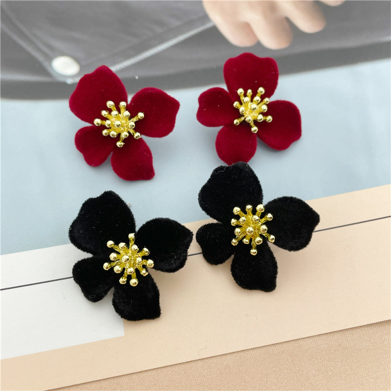 Fashion Flower Alloy Flocking Womenu0027S Ear Studs 1 Pair