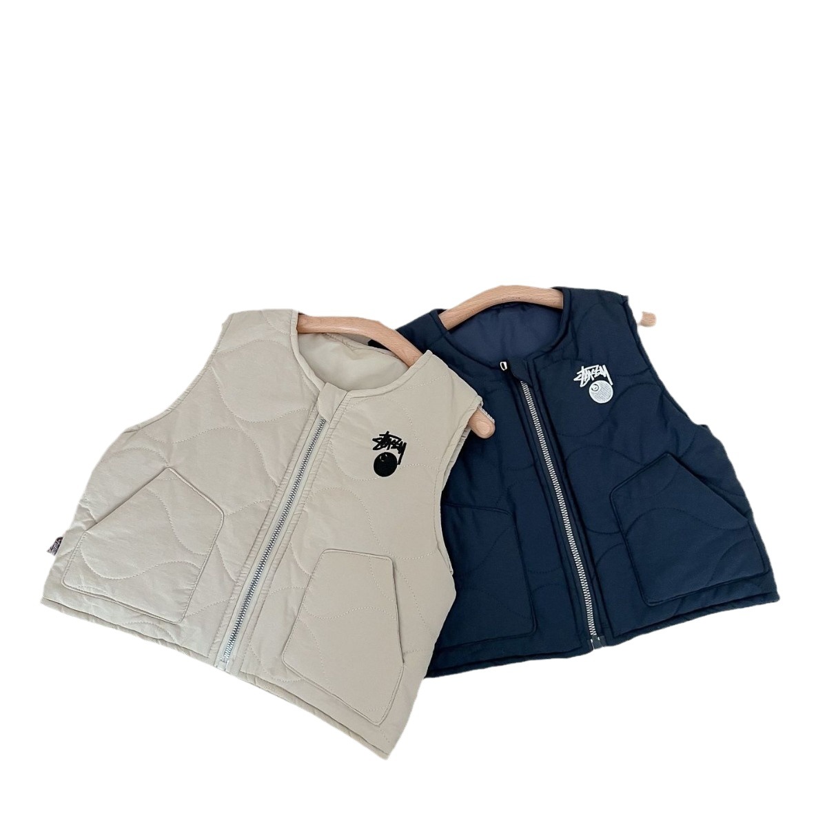 Chaleco de algodón bordado para niños y niñas de estilo coreano de primavera, Otoño e Invierno estilo occidental que combina todo el chaleco acolchado cálido en stock suministro directo