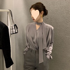 ハイエンド抗シワストラップ酢酸サテンシャツ女性春秋ストラップリボンリボンネクタイフランス高級感襟上着