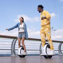 官方正品电动独轮车体感自平衡车骑行单轮摩托车成人智能车代步思