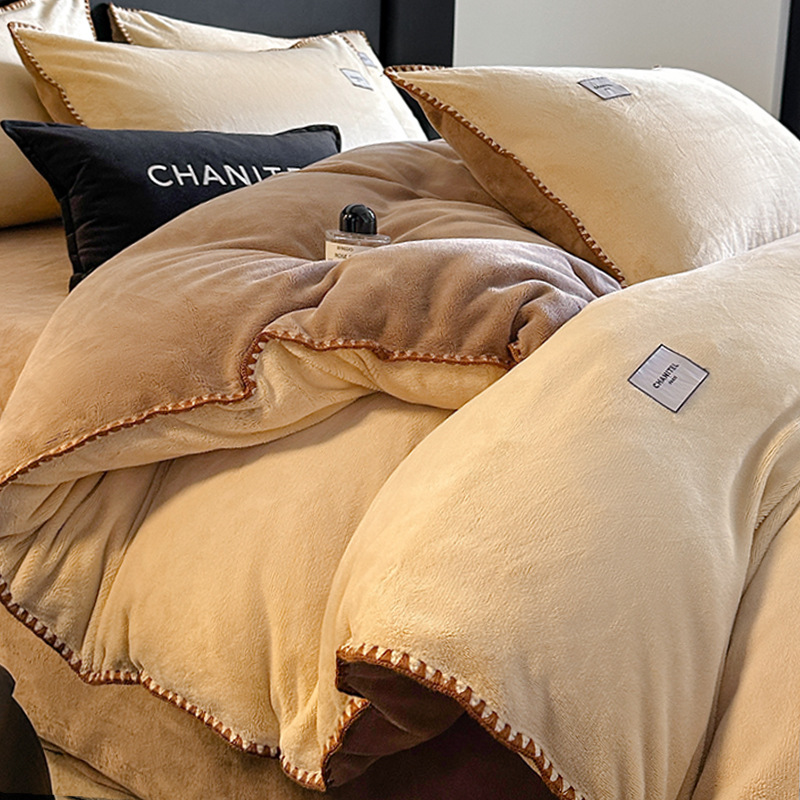 Cama de invierno de terciopelo de leche de cuatro piezas de terciopelo de doble cara de coral de brida de terciopelo de invierno de terciopelo de tres sábanas de colchón gruesas