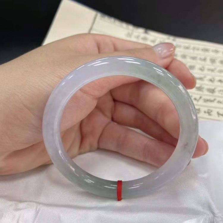 Vòng tay ngọc bích Miến Điện băng mới màu xanh lá cây nhạt, đường kính trong 50–64 mm chi tiết 5