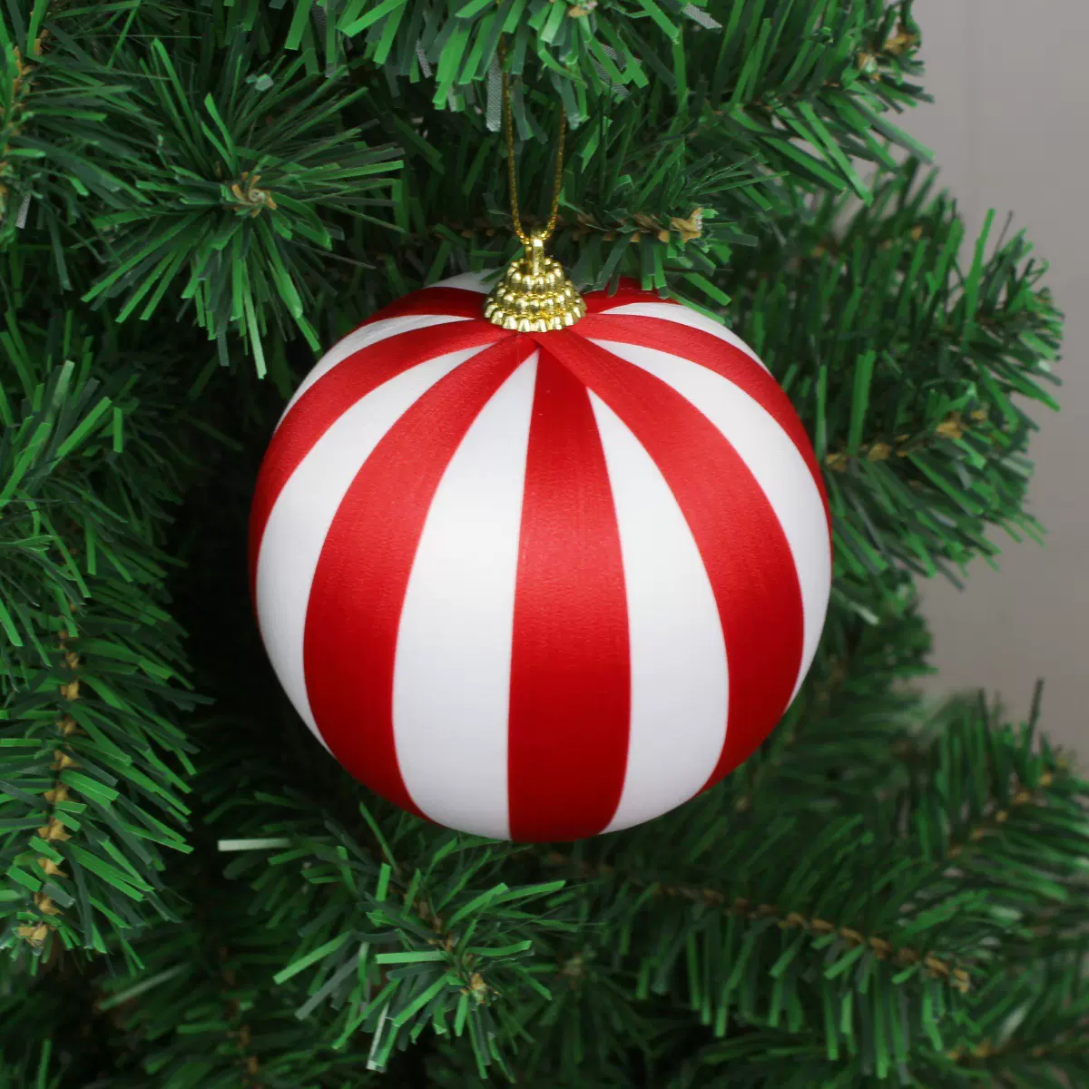 丝波球圣诞球4-10cm圣诞树场景橱窗布置挂件家居装饰品礼盒礼物