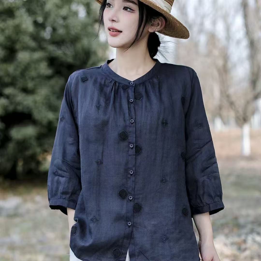 Solid color summer shirt