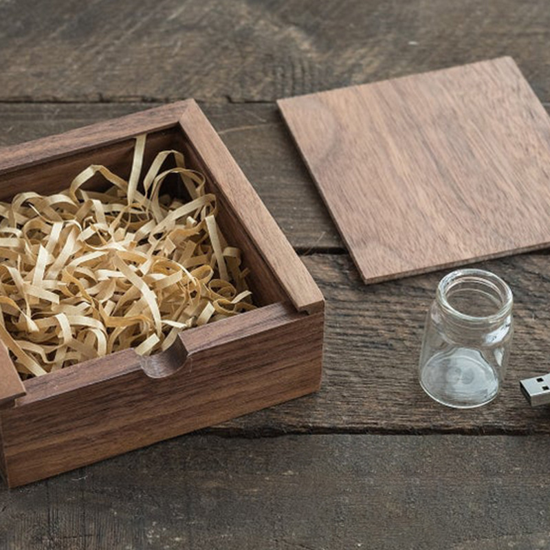 11488814816_1804004027