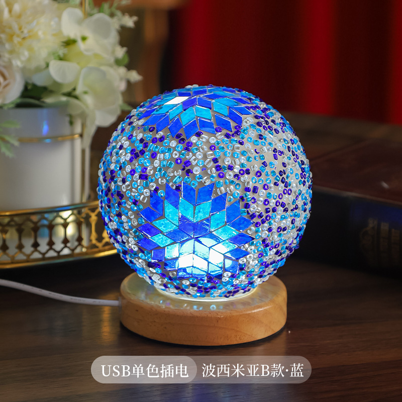 Mosaico transfronterizo luz de noche barroco romance y libertad Bohemia luz de noche creativa lámpara de mesa decorativa de vidrio