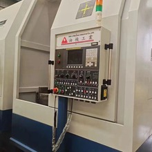 处理二手油机YV-500ED数控立式车床净重:16000kg 系统:发那科