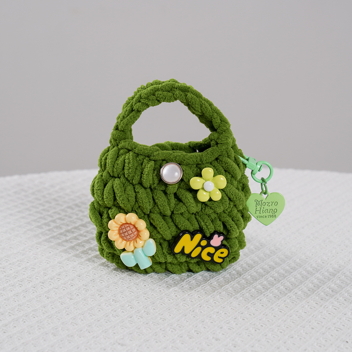 Productos terminados japoneses INS dulce, creativo, encantador, gancho artesanal, auriculares Bluetooth resistentes a la caída, bolso transfronterizo Amazon